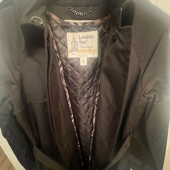 This LONDON FOG HERITAGE COLLECTION COAT CHECKS ALL THE BOXES!! M - Picture 12 of 14